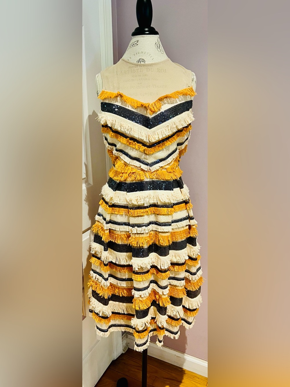 Eva Mendes New York & Company flapper style cocktail dress